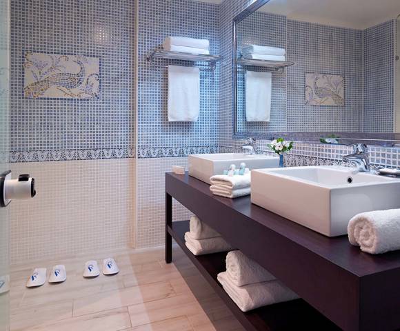 Main Building Double Room Sea View - Bathroom